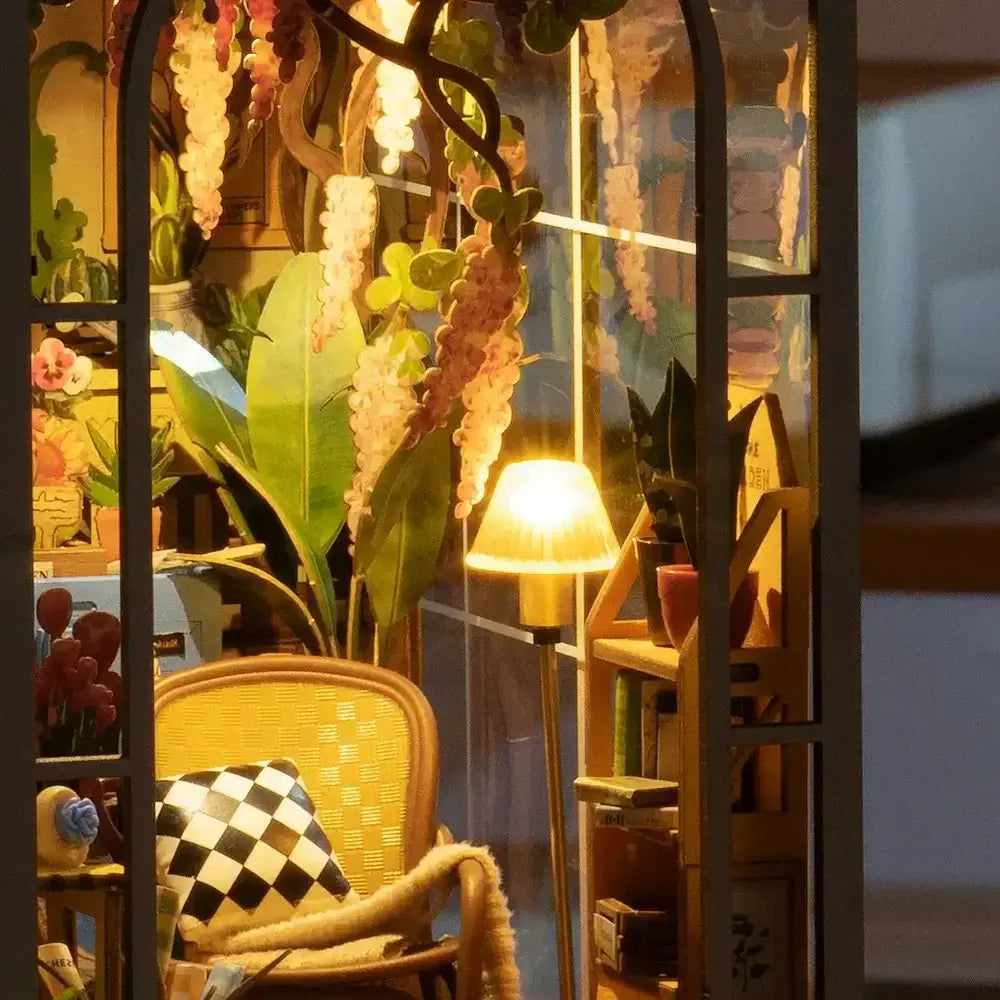Book Nook Garden House